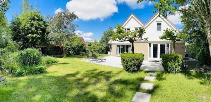 Villa Calma Rust Ruimte Luxe Inclusief Private Jacuzzi Zeewolde Exterior foto